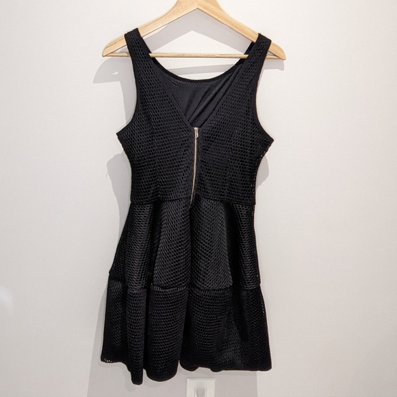Women's Black Dress Size M - Picture 4 of 5